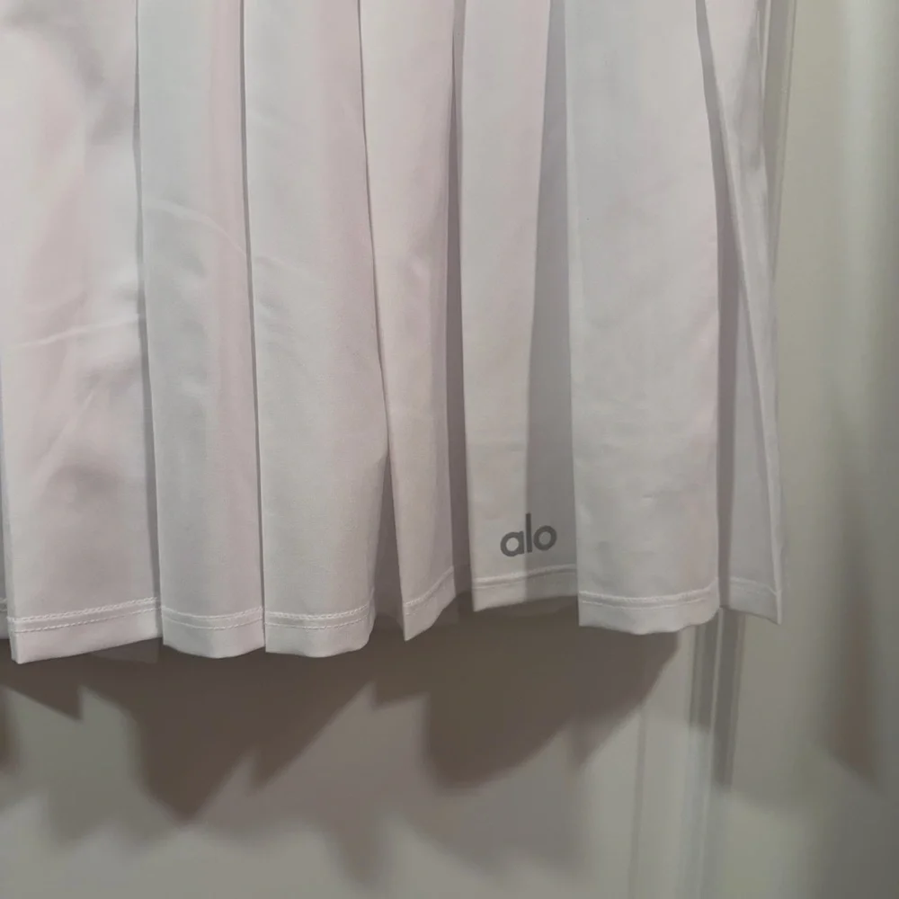 White Alo tennis skirt size Small